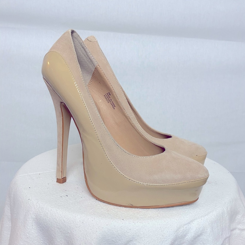 Boston Proper nude platform pump